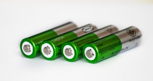 batteries-364217_640